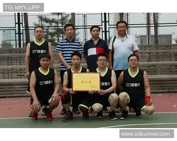 西安篮球队荣登篮球意识排行榜第四名展现出色团队配合与战术执行力