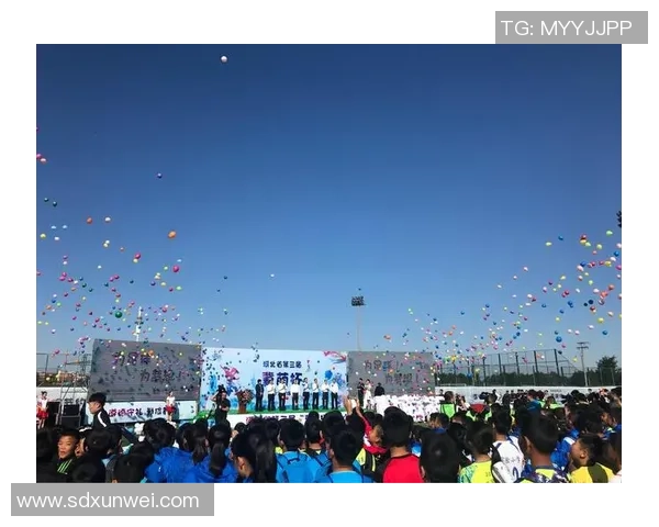 广州足球明星球童的成长故事与梦想追逐之旅 广州足球明星球童的成长故事与梦想追逐之旅