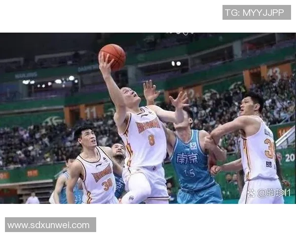 武汉篮球队与北京篮球队的精彩对决赛后分析与战术探讨 武汉篮球队与北京篮球队的精彩对决赛后分析与战术探讨